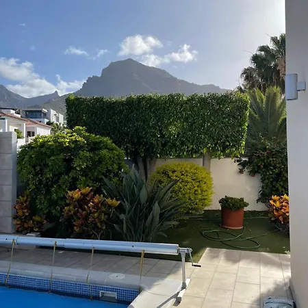 Parque Del Conde, Ocean View Vila