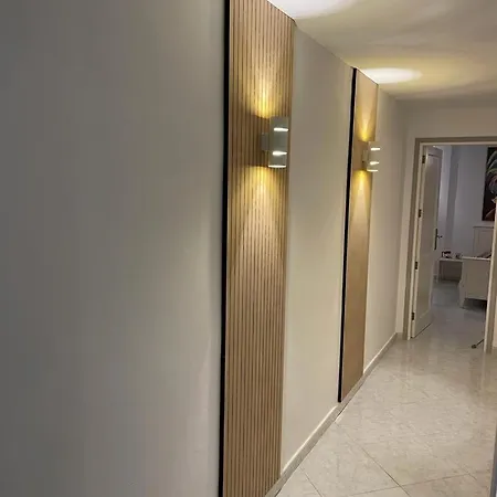 Parque Del Conde Villa