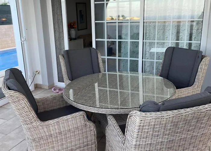 Parque Del Conde, Ocean View